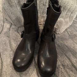 Tory Burch Boots Size 10  1/2 Black 
