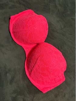 Victoria secret bra 38D