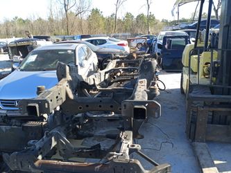 2010 Ford f150 chasis 4 doors