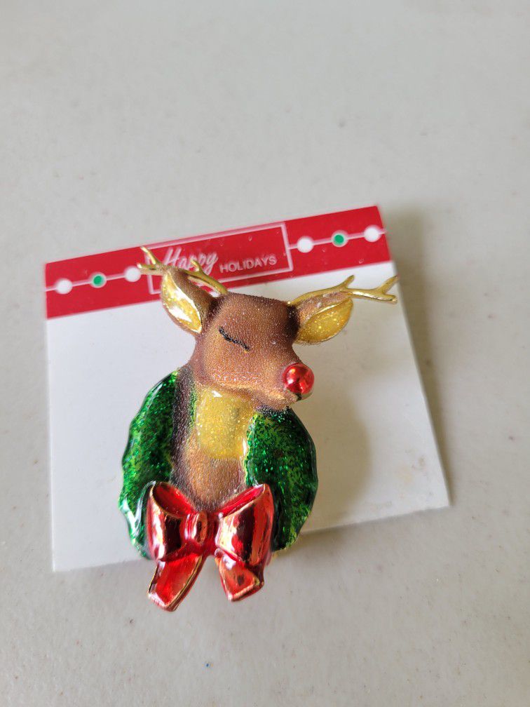 Vintage Reindeer Holiday Pin 