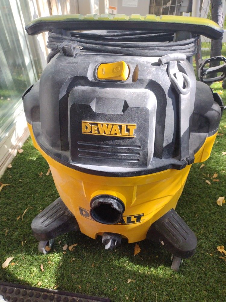 DeWalt Shop Vac