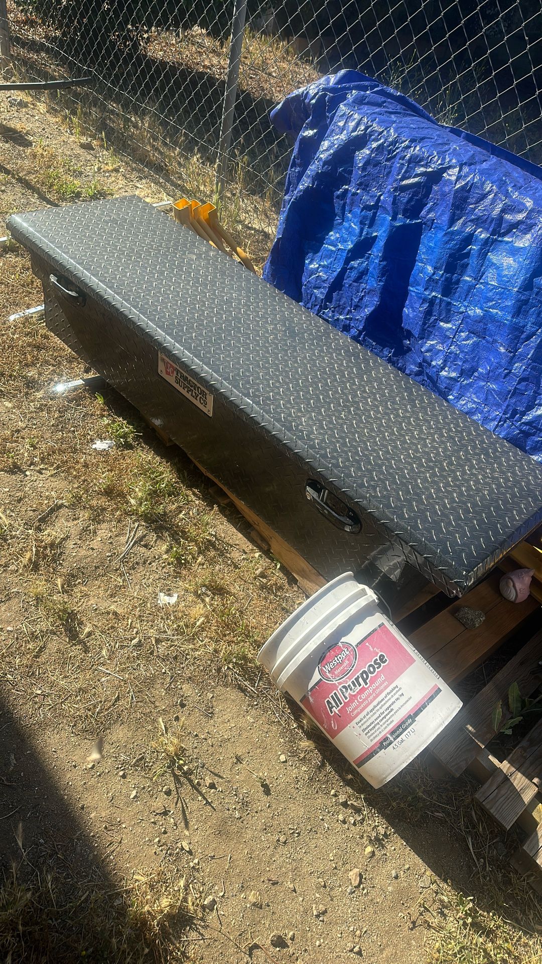 Tractor supply toolbox