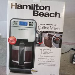 Hamilton Beach Programmable Coffee Maker 12 Cup Capacity 46201 Convenient Easy Access Design