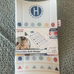 Reversible bath wedge