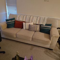 Living and dinning room furniture  everything Only 450