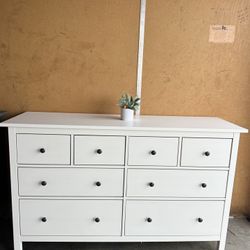 White IKEA Hemnes Dresser 