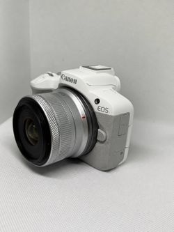 Canon EOS R50 White Mirrorless Camera  Complete Kit