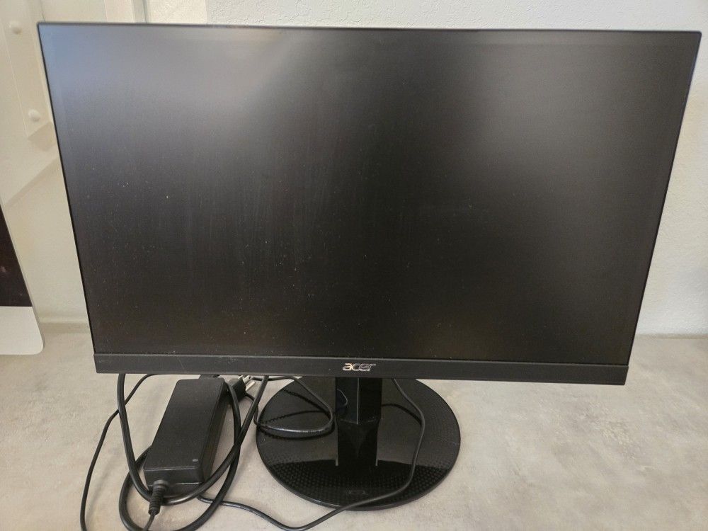 Computer Monitor  19.5 Inches Ultra Thin And Light