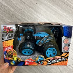 NWT Stunt Challenger Remote Control car with twisting front wheels