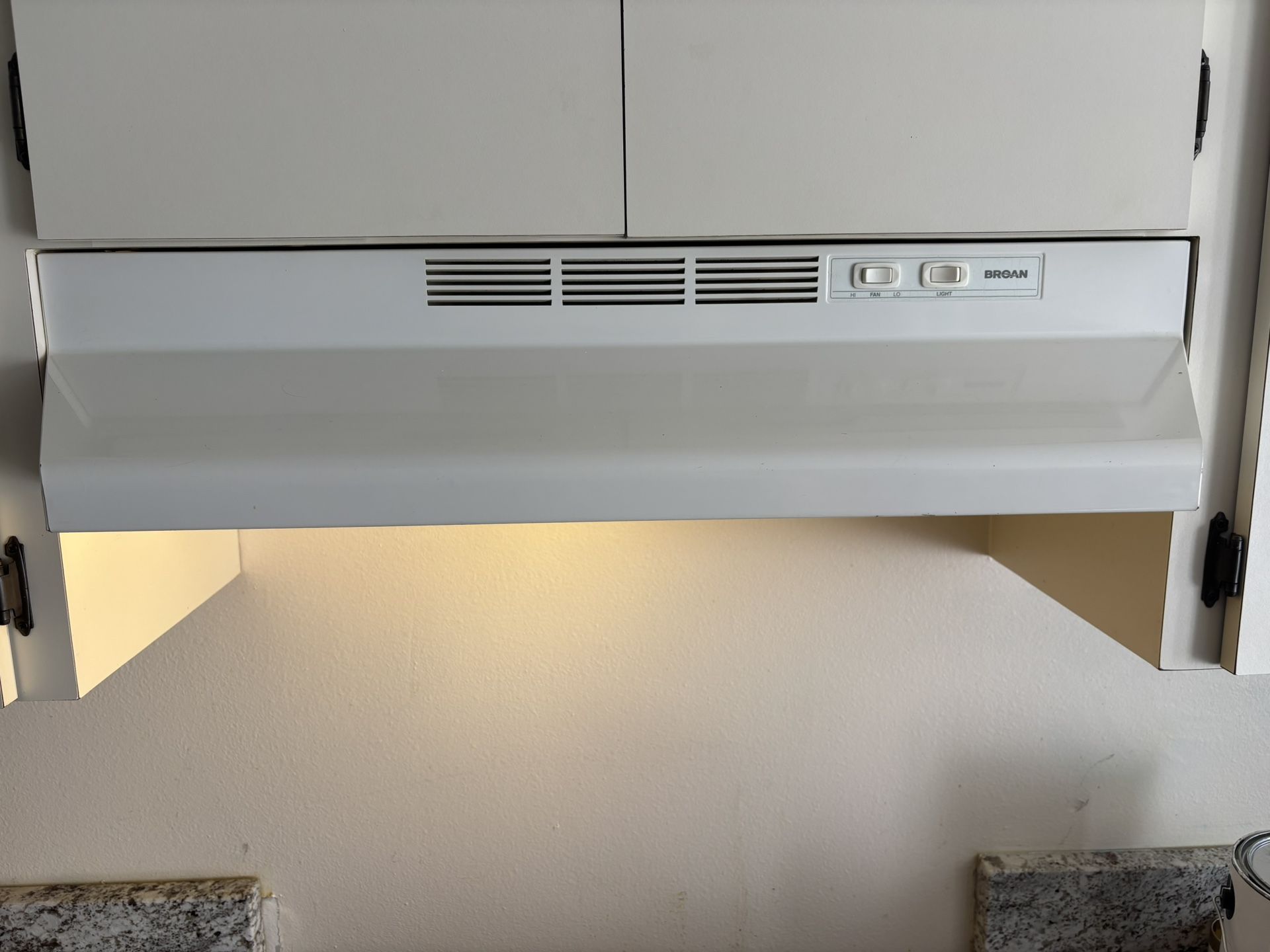 Braun Range Hood 30 Inches 