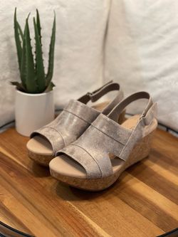 CLARKS High Heels Sandals, Color Pewter, Size 8.5