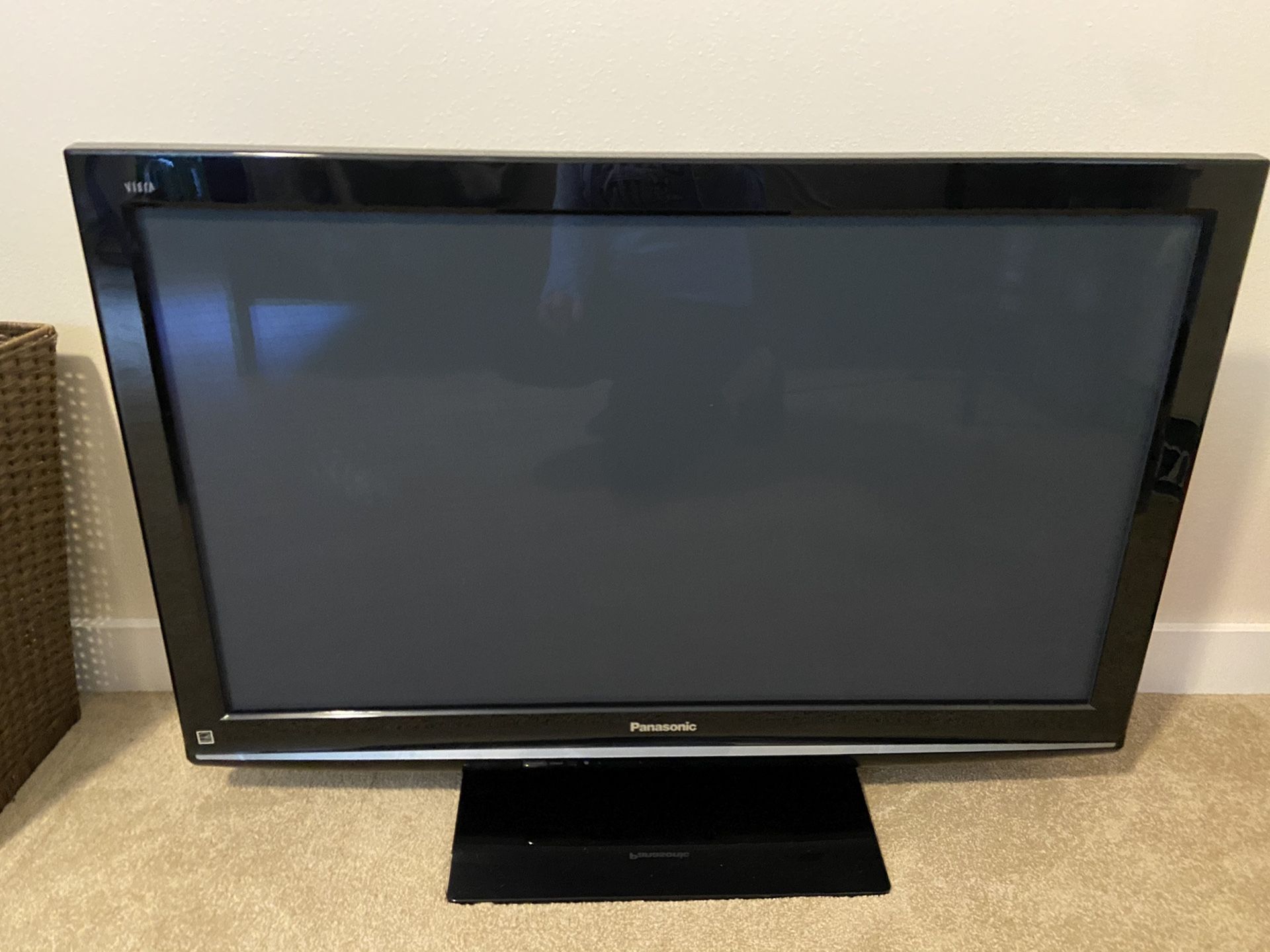 Panasonic 42 inch tv