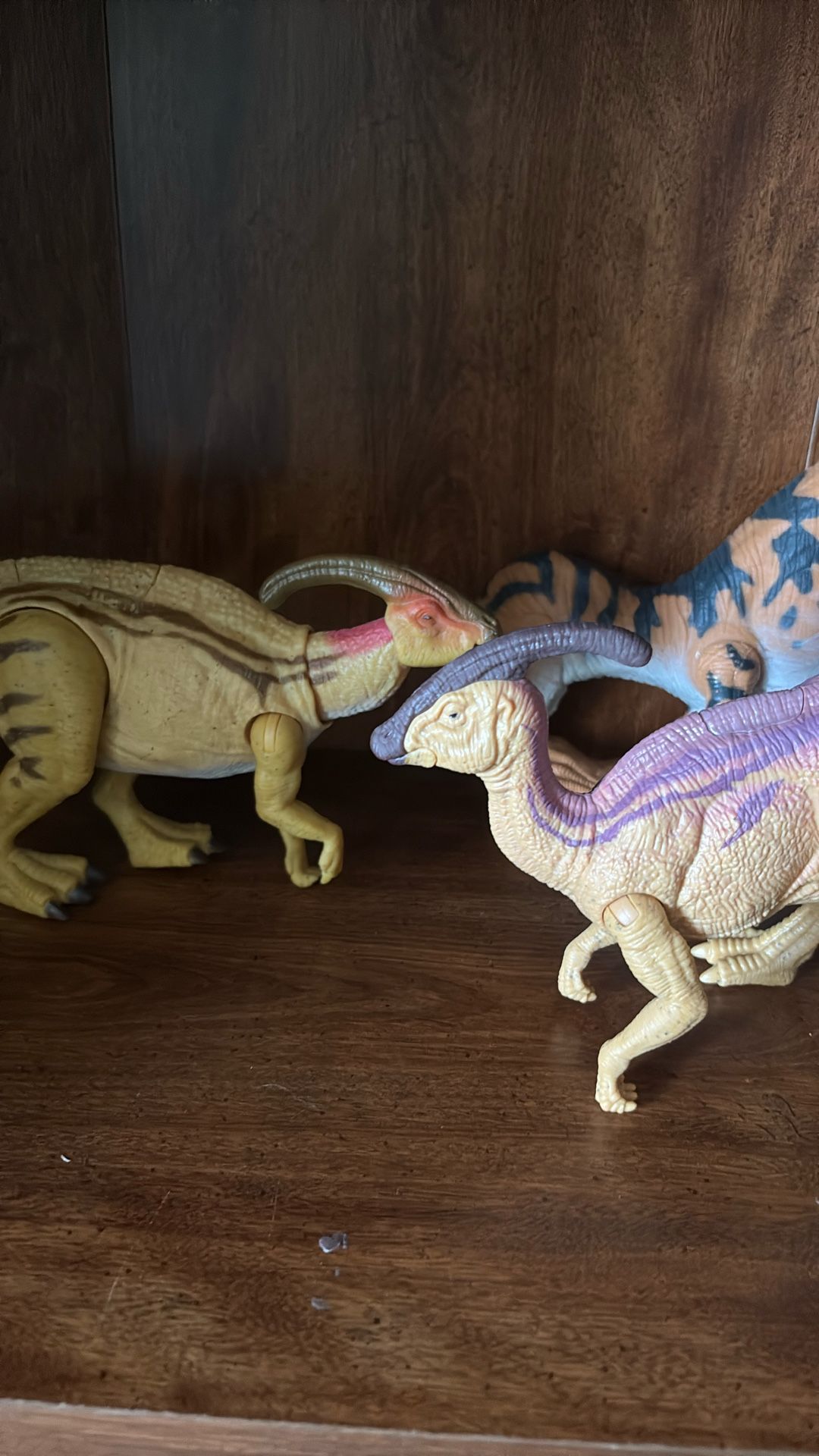 Yellow Dinosaurs Jurassic World 