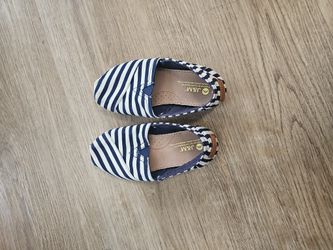 J&M Kids Shoes C32