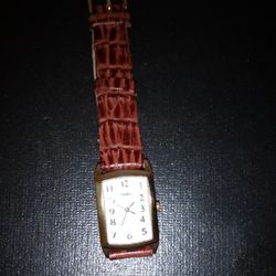 ° Gold Toned Timex Watch With Leather Band