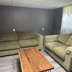 Green Couch And Loveseat 