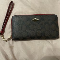 Coach Wallet (Like New)