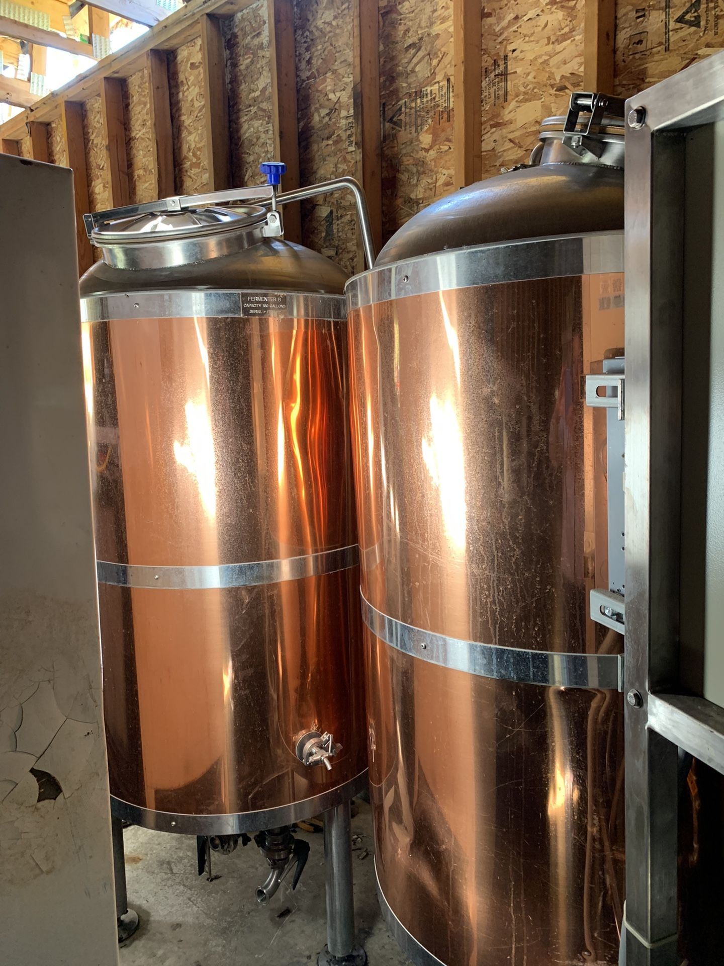 Beer Brite And Fermenters (used) With Controls