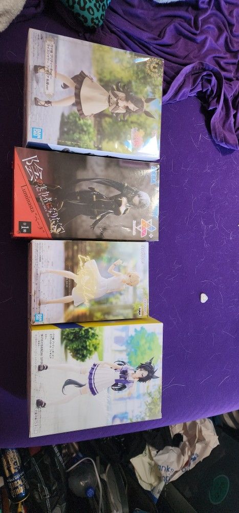 Figurines