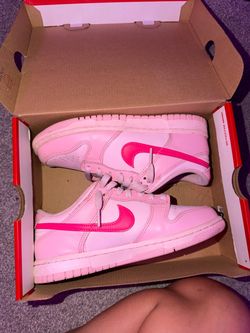 pink dunk lows ( size 5y)