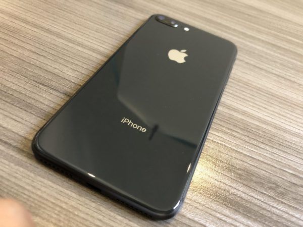 iPhone 8 Plus