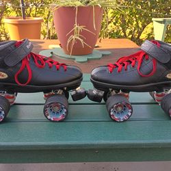 Riedell R3 Cayman Quad skates Size 6
