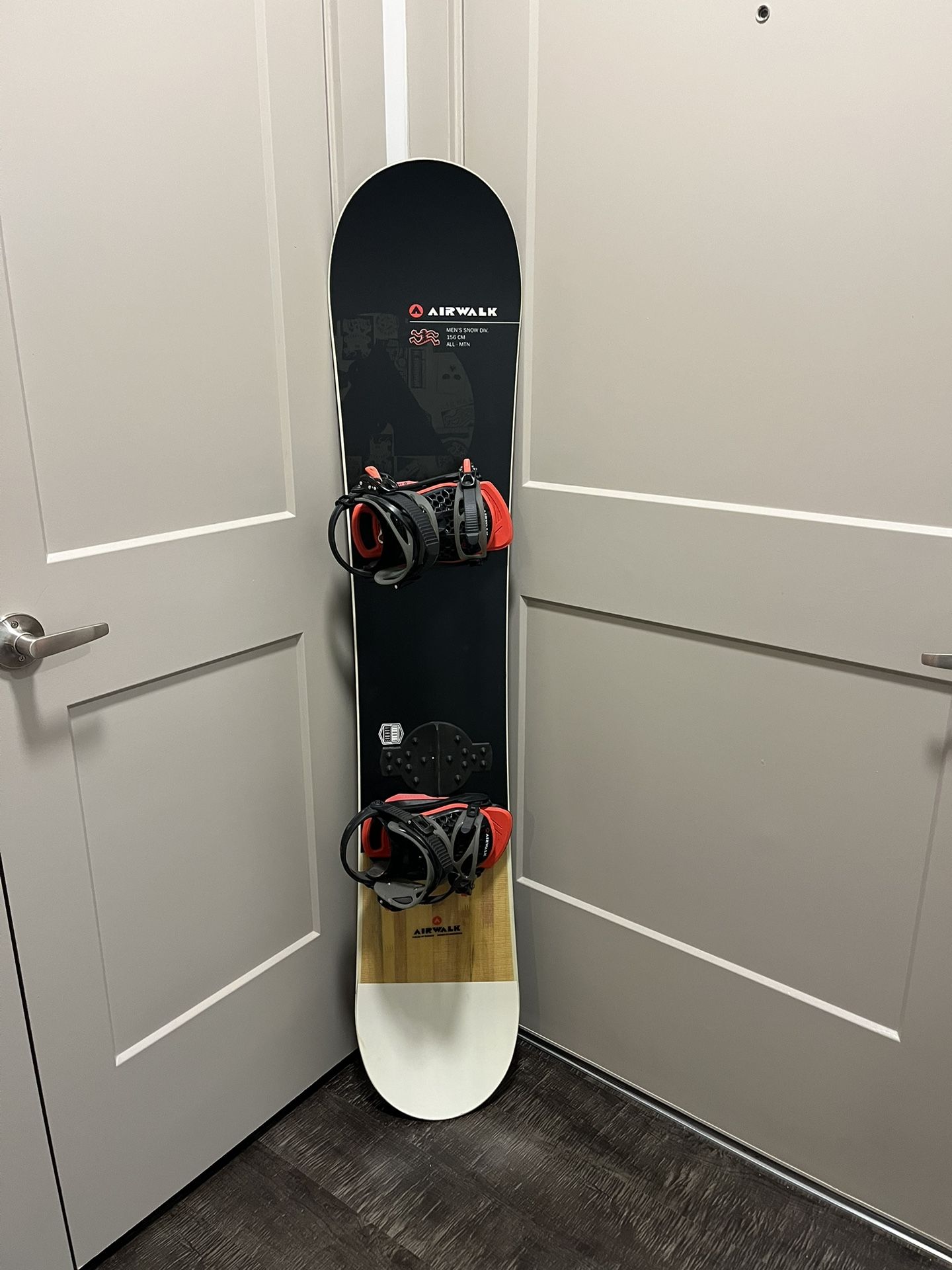Snowboard