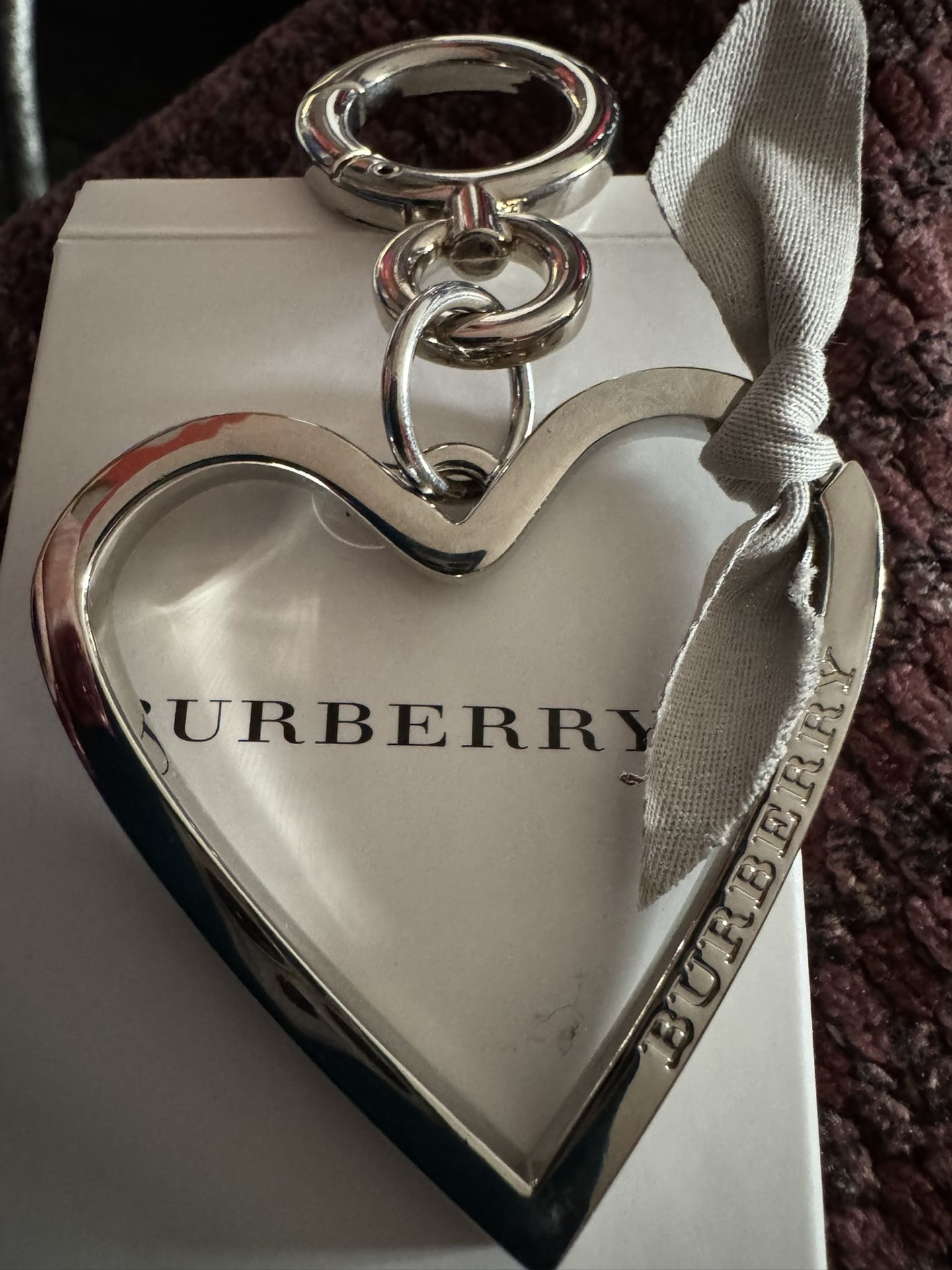 NIB Burberry Heart Bag Charm in Silver