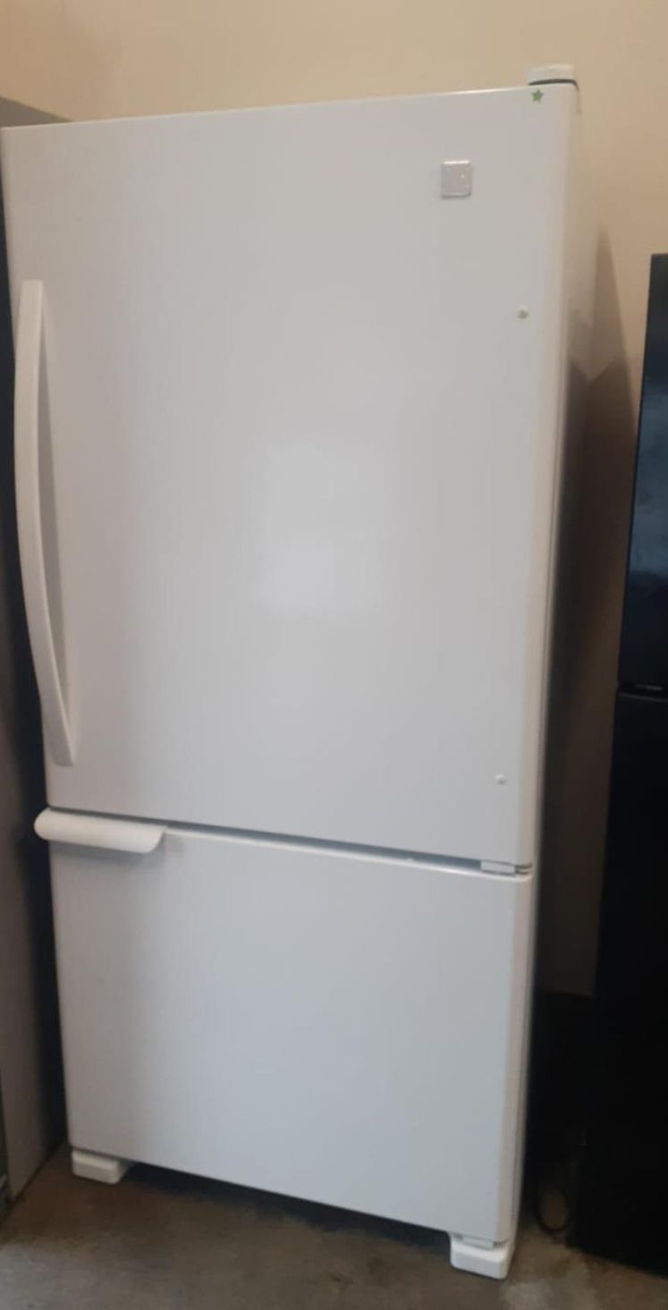 Kenmore Bottom Freezer White Refrigerator Fridge