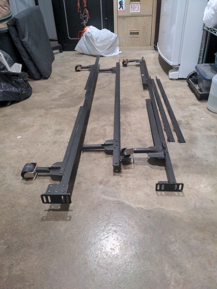 Full/Queen/King Bedframe