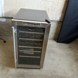 Wine Fridge Cooler Brand New 