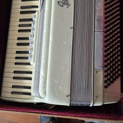 Frontalini Piano Accordian 