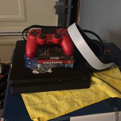  PS4(with An 2 Dual Shock Wireless Controllers, Ps5 Wireless headset, And 3 Additional Games)