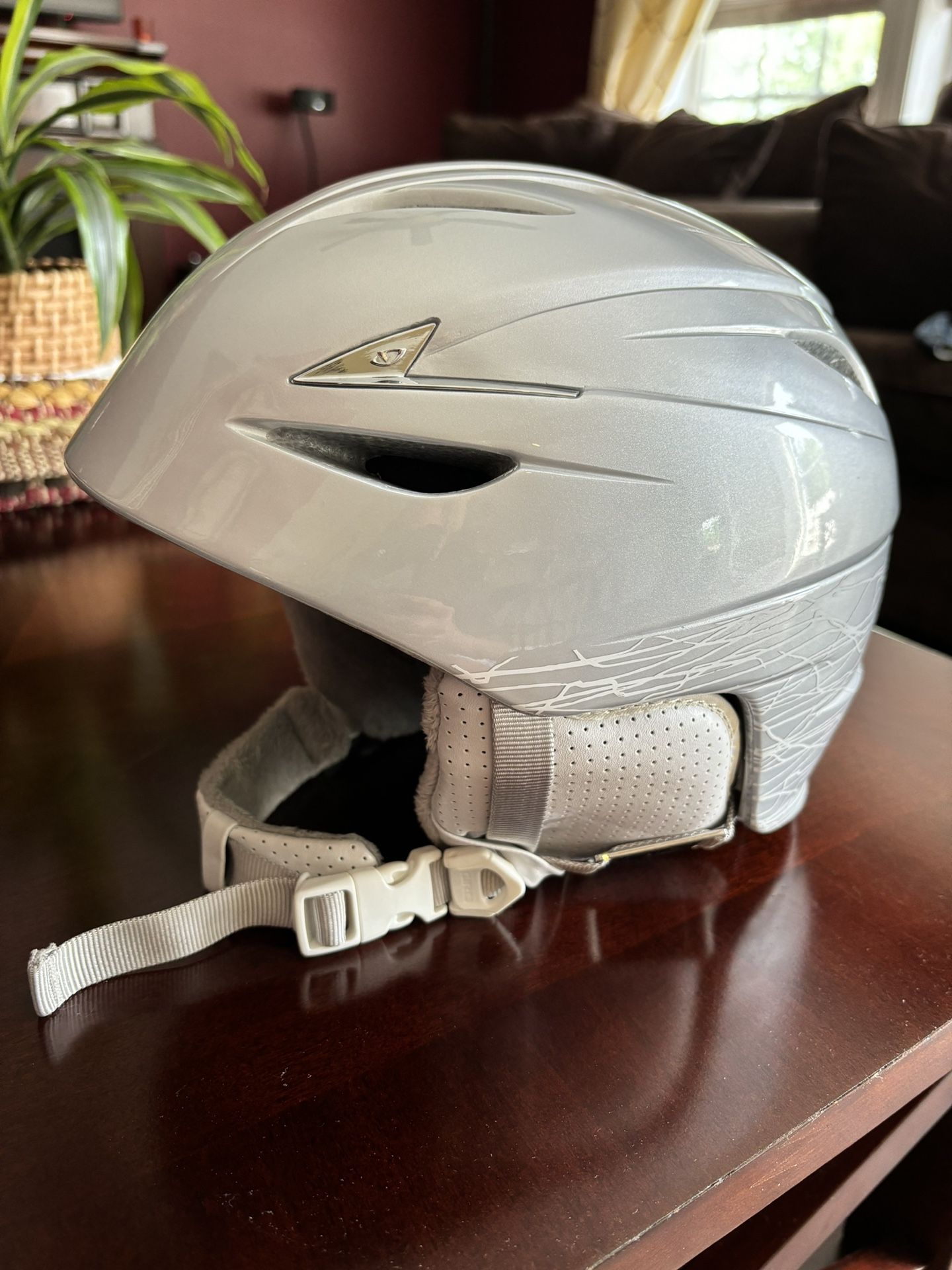 Giro Ski Helmet Adult Size Medium