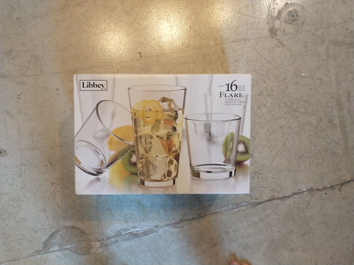 Libbey 16 Piece Flare Glassware Set - Never Used