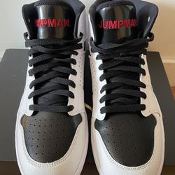 Nike Jordan Access Men Size 10.5 Brand New 
