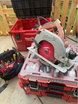Milwaukee corded circular saw 7 1/4 tilt lock