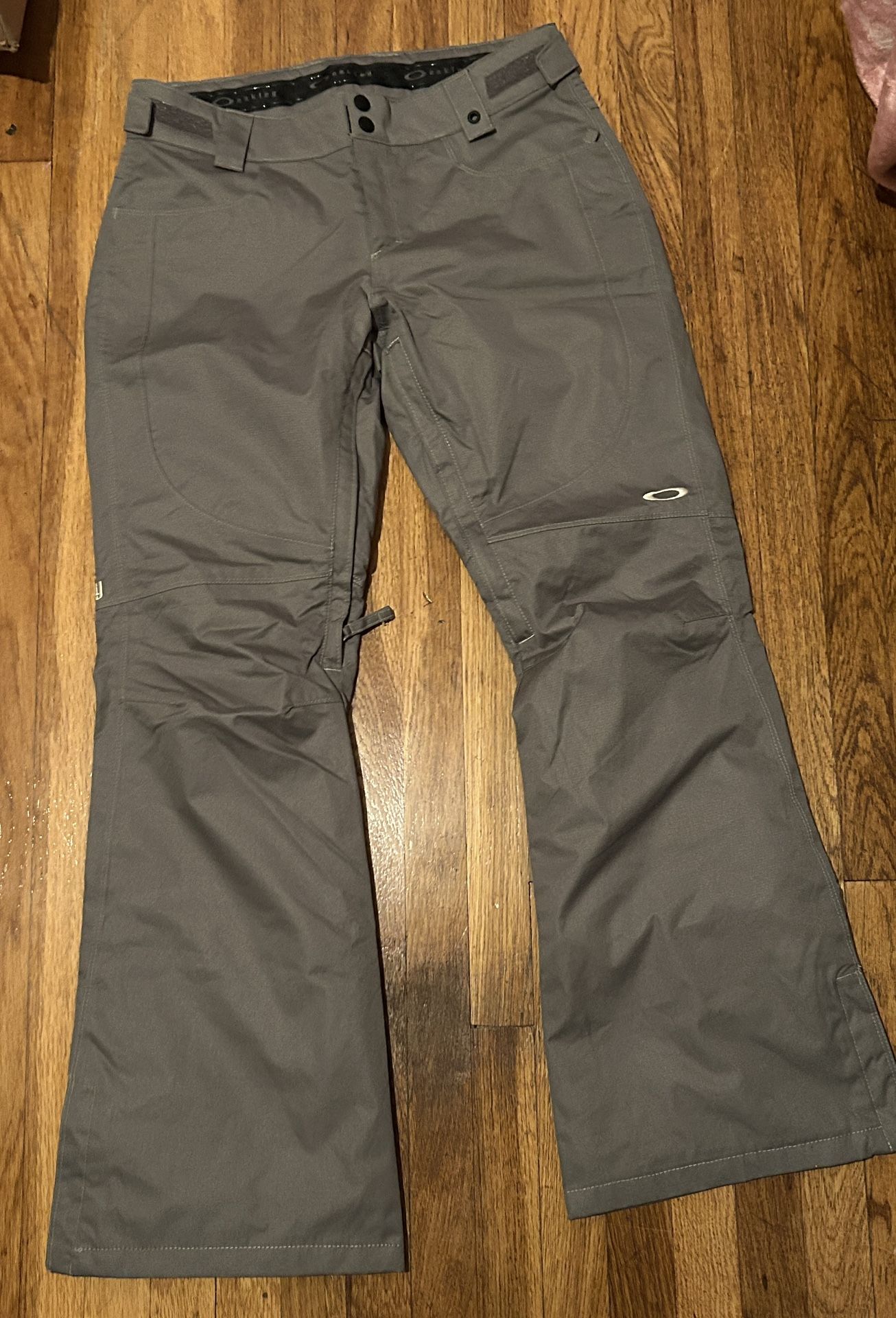 Oakley Women’s Snow Pants Size Small