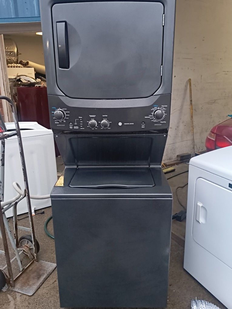 GE Laundry Center Electric Washer And Dryer