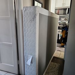 Queen Box Spring (FREE)