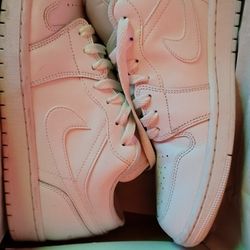 Jordan 1 Low Triple White