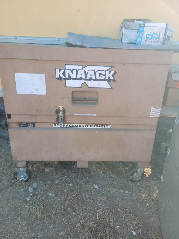 Knaack Box