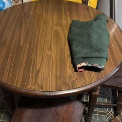 Round Table