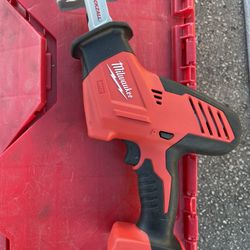 Milwaukee Hack Saw 