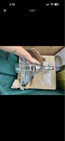 Clear Glass Bottles with Swing Top Lid