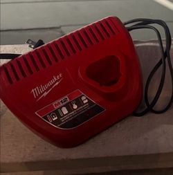 Milwaukee m12 charger