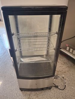 Refrigerated display case