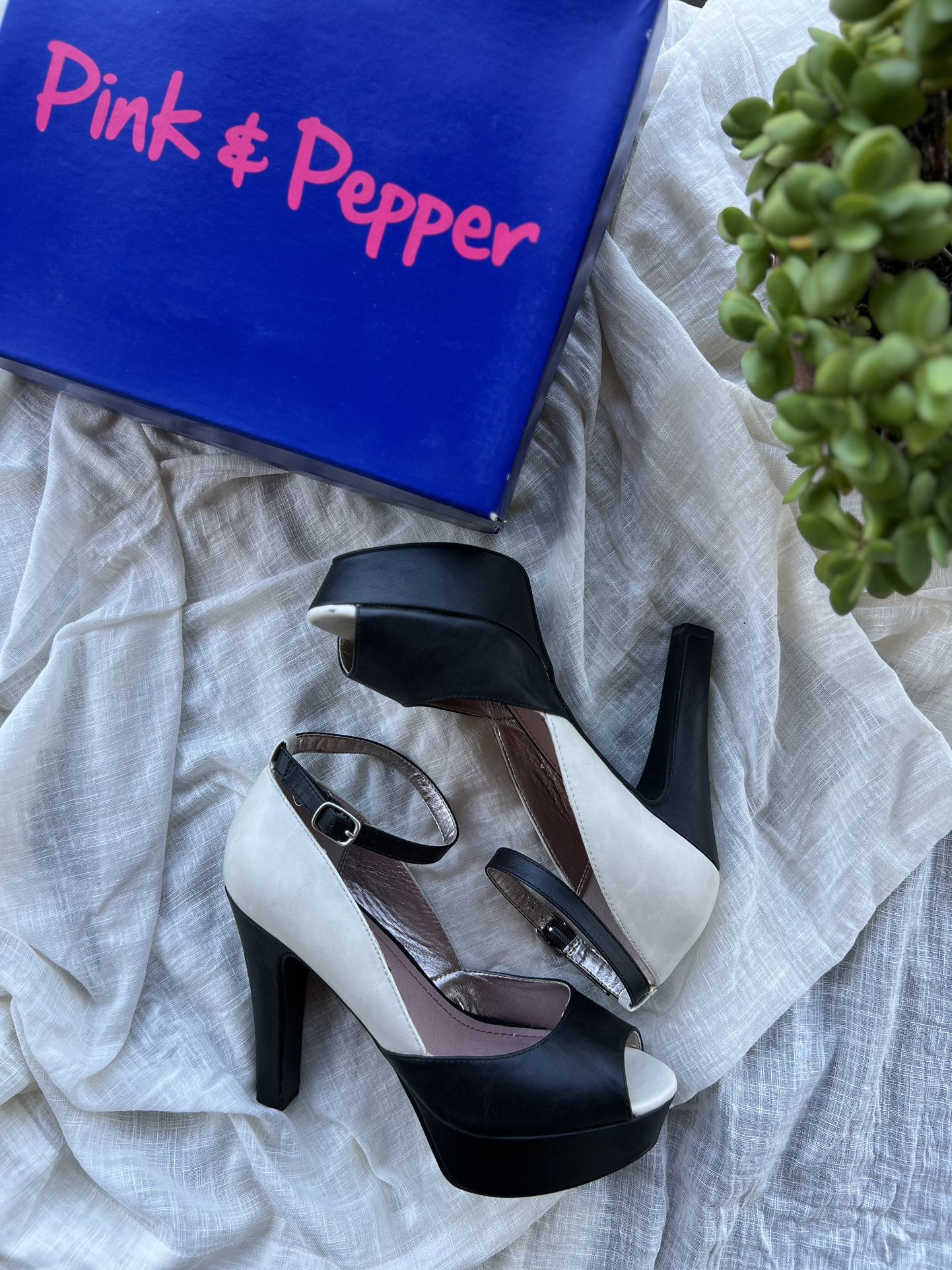 PINK & PEPPER black and cream platform heels