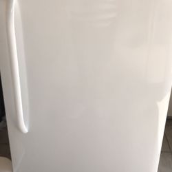 Freezer White Color 30w30d61h