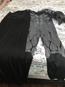 Batman costume - size 6-7